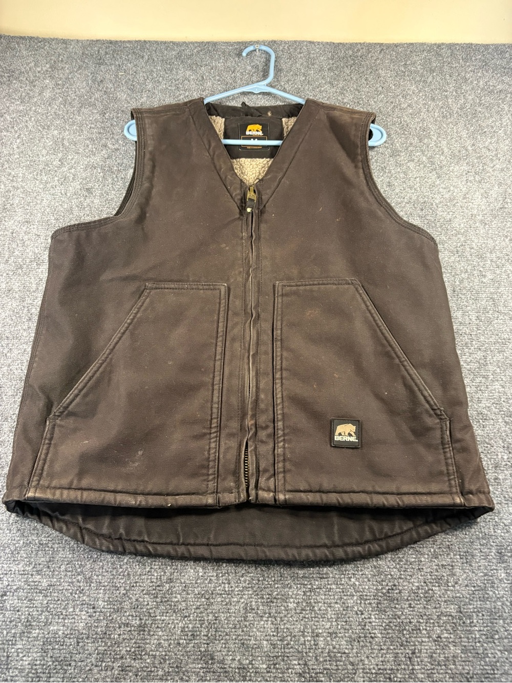 Men’s Berne Brown Sherpa-Lined Work Vest size Medium